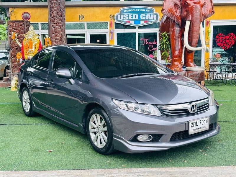 HONDA CIVIC FB ตัว E เครื่อง 1.8cc. AUTO ปี 2013