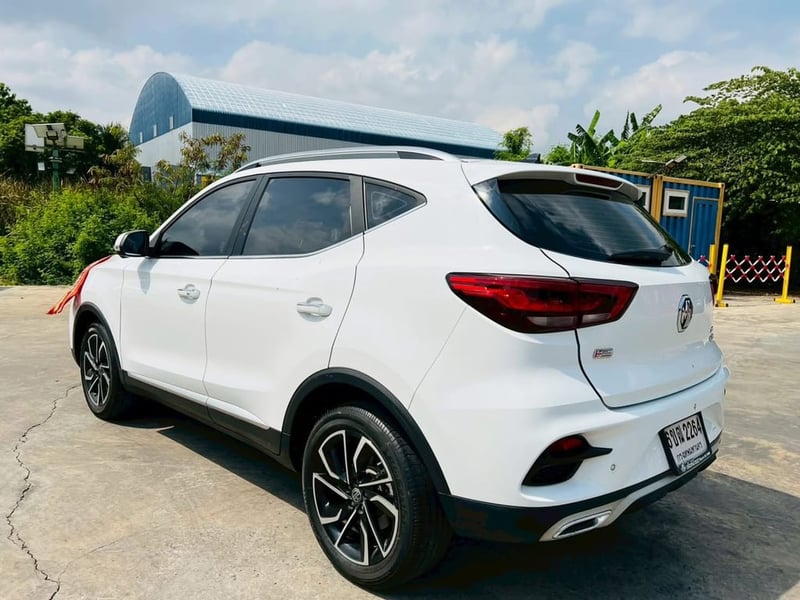 ~MG ZS 1.5 V SUNROOF I-SMART (รุ่น TOP สุด) AUTO ปี  ~ราคาถูกที่สุด:คะ(ได้ ZS ตัวท็อป จดปี 25 ไมล์สามหมื่นโล ในราคาแค่นี้ คุ้มที่สุด!)  …ไมล์น้อยระดับเทพ: วิ่งมาเพียง 36,xxx กม. 