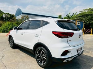 ~MG ZS 1.5 V SUNROOF I-SMART (รุ่น TOP สุด) AUTO ปี  ~ราคาถูกที่สุด:คะ(ได้ ZS ตัวท็อป จดปี 25 ไมล์สามหมื่นโล ในราคาแค่นี้ คุ้มที่สุด!)  …ไมล์น้อยระดับเทพ: วิ่งมาเพียง 36,xxx กม. 