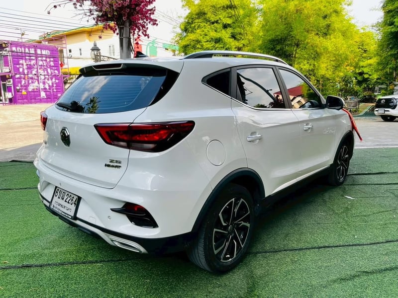  ~MG ZS 1.5 V SUNROOF I-SMART (รุ่น TOP สุด) AUTO ปี  ~ราคาถูกที่สุด:คะ(ได้ ZS ตัวท็อป ปีจดทะเบียนปี25)