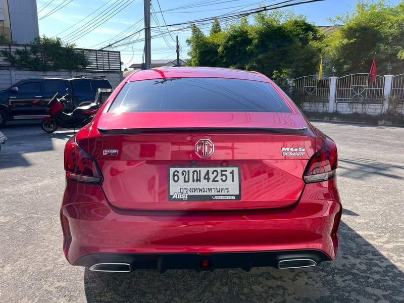 MG 5 1.5 X (รุ่น TOP) เครื่อง1.5cc.AUTO ปี 2025 ประหยัดสุดขีดด้วยระบบ เบนซิน ~ รถสวยปีล่าสุด ไมล์แท้ 10,xxx กม.