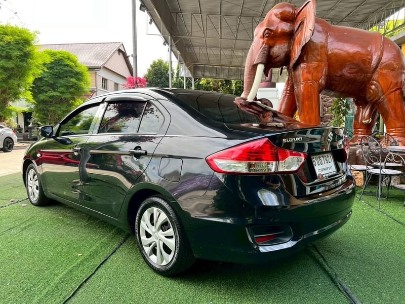 SUZUKI CIAZ รุ่น1.2cc.เครื่อง 1.2 cc. ติดแก๊สLPG (เกียร์ธรรมดา) ปี 2021  