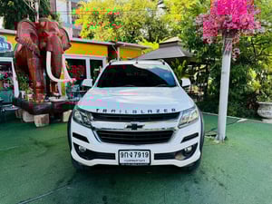  Chevrolet TRAILBLAZER รุ่น LT เครื่อง2.5cc.AUTO ปี 2019 รถ SUV ตัวใหญ่ ทรงสวย เท่ แข็งแรง ~เครื่องยนต์ 2.5 ดีเซล 