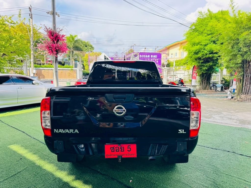  ~Nissan Navara 2.5 King Cab SL  ปี : 2023 ~มือหนึ่งออกป้ายแดง  ~เกียร์ธรรมดา แข็งแกร่ง ถึกทน ดุดัน ไม่เกรงใจใคร ~ไมล์แท้  49,xxx กม. 