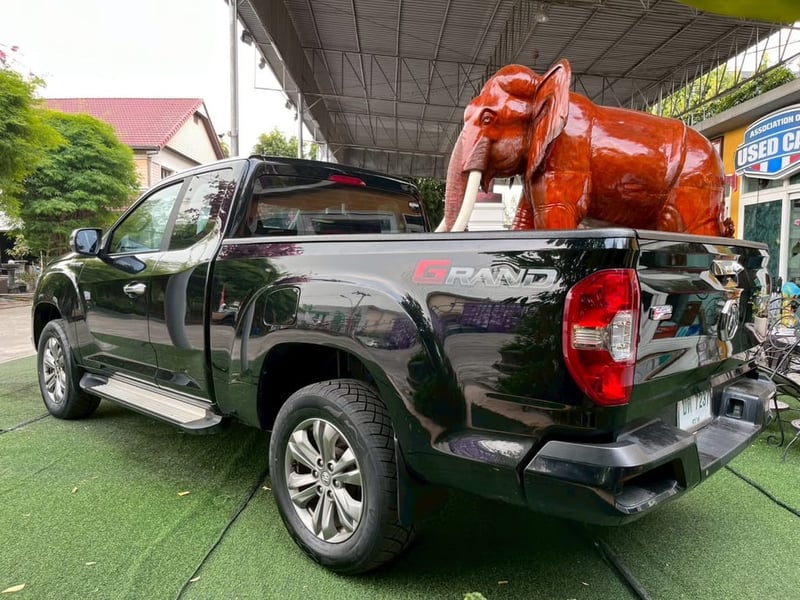 MG EXTENDER GIANT CAB GRAND-X เครื่อง2.0cc. เกียร์ธรรมดา ปี 2022 