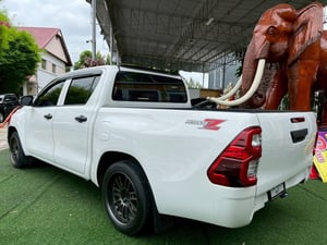 TOYOTA REVO 4 ประตู รุ่น ENTRY เครื่อง2.4cc.เกียร์AUTO ปี 2024 TOYOTA REVO 4 ประตู รุ่น ENTRY เครื่อง2.4cc.เกียร์AUTO ปี 2024