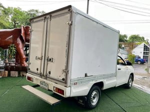  TOYOTA REVO SINGLECAB  รุ่น ตัว J เครื่อง2.4cc.เกียร์ธรรม  ปี 2019 รถกระบะตู้บรรทุกCARGO-BOX  สภาพสวย พร้อมใช้งาน! ไมล์แท้100%คะ 