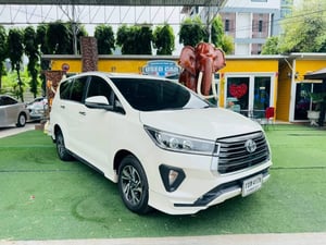 TOYOTA INNOVA CRYSTA เครื่อง2.8cc AUTO ปี2021 TOYOTA INNOVA CRYSTA เครื่อง2.8cc AUTO ปี2021