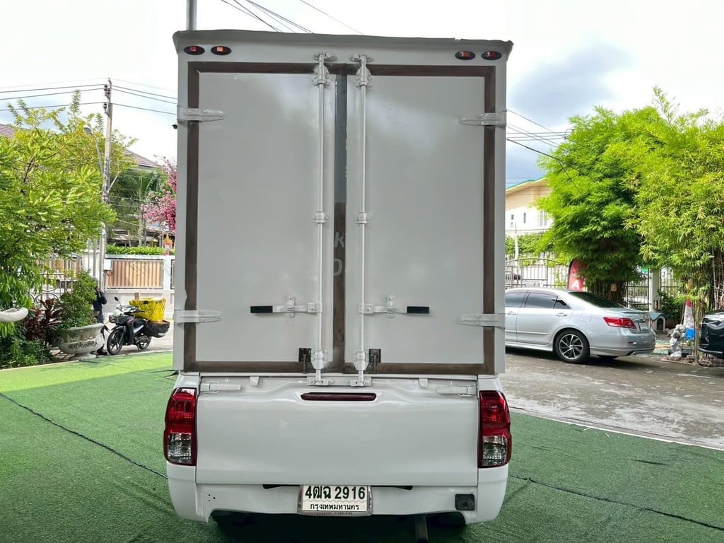 TOYOTA REVO SINGLECAB มีตู้ เครื่อง 2.4cc. เกียร์ธรรมดา ปี 2019 TOYOTA REVO SINGLECAB มีตู้ เครื่อง 2.4cc. เกียร์ธรรมดา ปี 2019