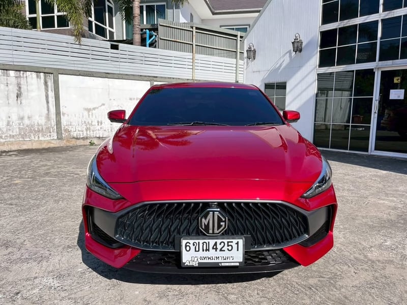  MG 5 1.5 X (รุ่น TOP) เครื่อง1.5cc.AUTO ปี 2025 ประหยัดสุดขีดด้วยระบบ เบนซิน ~ รถสวยปีล่าสุด ไมล์แท้ 10,xxx กม.
