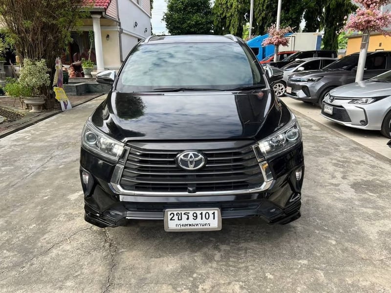 TOYOTA INNOVA CRYSTA PREMIUM 2.8cc. ดีเซล AUTO ปี 2022