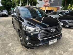 TOYOTA INNOVA CRYSTA PREMIUM 2.8cc. ดีเซล AUTO ปี 2022