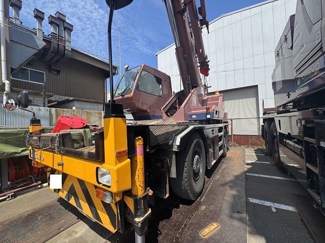 รถเครน 35 ตัน Kato KRM35H-2 ปี 2009 (City Crane) รถเครน 35 ตัน Kato KRM35H-2 ปี 2009 (City Crane)