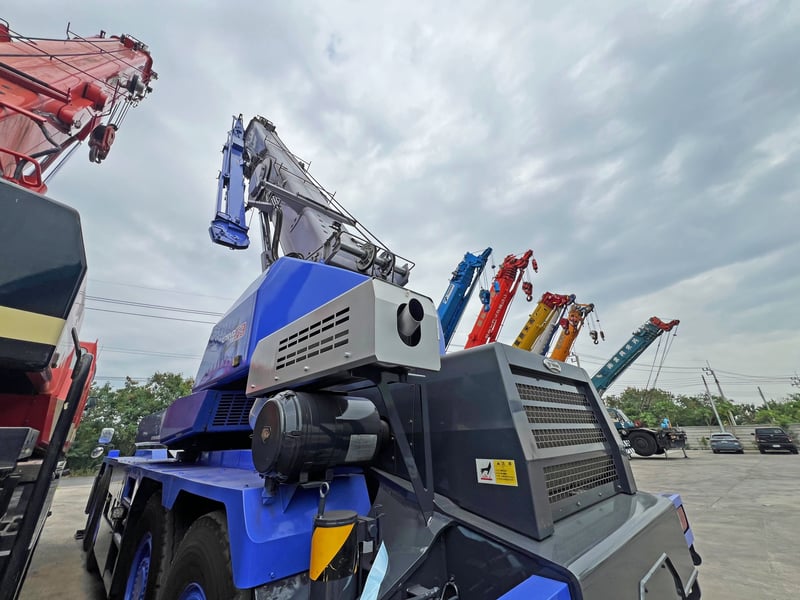 รถเครน 60 ตัน 8 ล้อ TADANO GR600N-2 ปี 2012 รถเครน 60 ตัน 8 ล้อ TADANO GR600N-2 ปี 2012