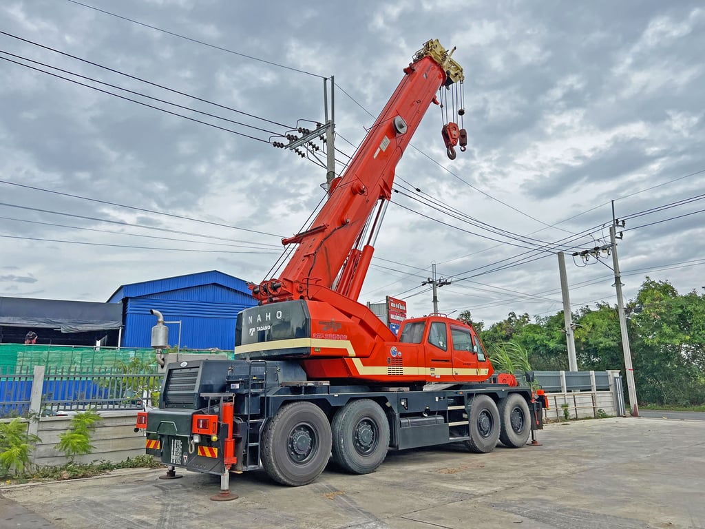 รถเครน 60 ตัน 8 ล้อ TADANO GR600N-2 ปี 2012