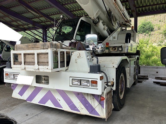 รถเครน 25 ตัน Tadano GR250N-1 ปี 2007 (รถเข้าไทยแล้วครับ) รถเครน 25 ตัน Tadano GR250N-1 ปี 2007 (รถเข้าไทยแล้วครับ)