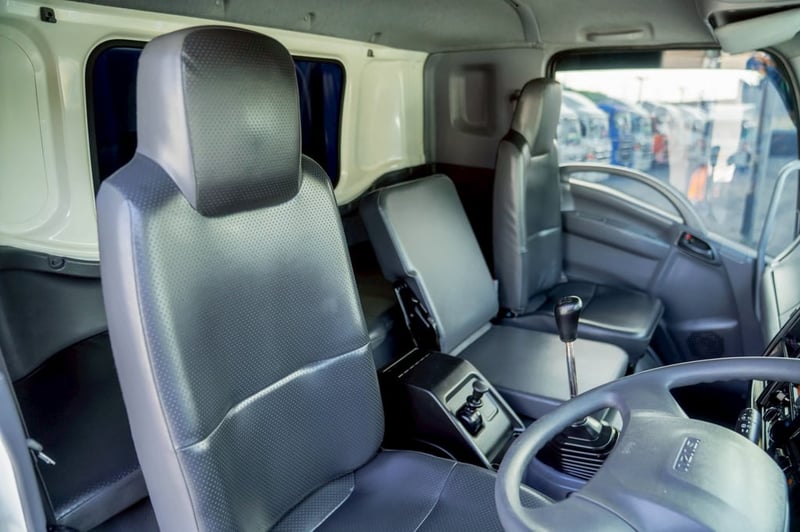 ISUZU FVM 240แรงม้า รถบรรทุก 10ล้อ ตู้แห้ง ปี2022 เลขไมล์ 200,781 กม. ISUZU FVM 240แรงม้า รถบรรทุก 10ล้อ ตู้แห้ง ปี2022 เลขไมล์ 200,781 กม.