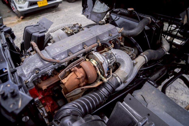 HINO FG 212แรงม้า รถบรรทุก 6ล้อ สองแถว ปี2003