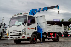 ISUZU NPR 150แรงม้า รถบรรทุก 6ล้อ กระบะเหล็กติดเครน ปี2013 เลขไมล์น้อยกว่า 100,000 กม. ISUZU NPR 150แรงม้า รถบรรทุก 6ล้อ กระบะเหล็กติดเครน ปี2013 เลขไมล์น้อยกว่า 100,000 กม.