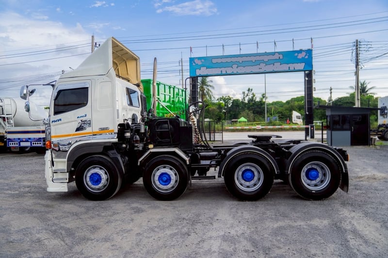 HINO VICTOR FM 344แรงม้า รถบรรทุก 10ล้อ หัวลาก เฉพาะหัว ปี2016