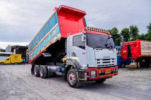 ISUZU GXZ 360แรงม้า รถบรรทุก 10ล้อ ดั้มพ์ แม่+ลูก ISUZU GXZ 360แรงม้า รถบรรทุก 10ล้อ ดั้มพ์ แม่+ลูก