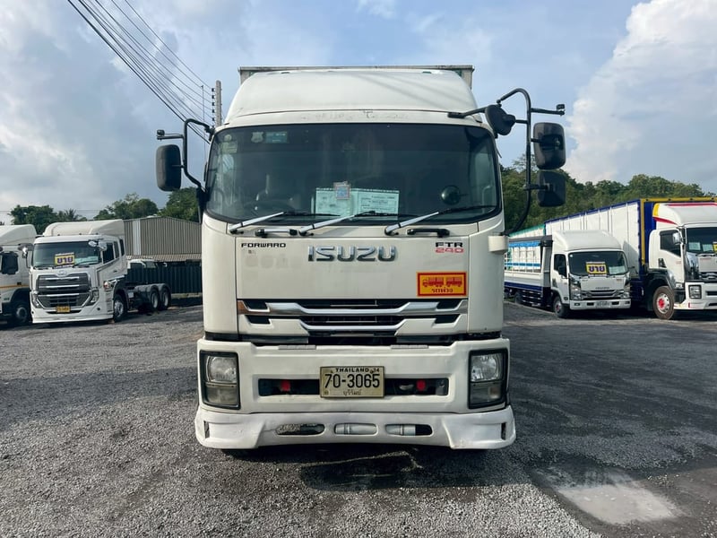 ISUZU FTR240 ตู้ 6ล้อ