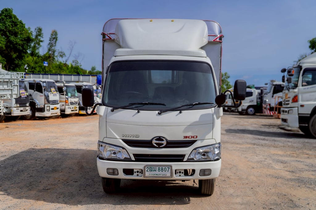 รถโดยสาร HINO136 รถโดยสาร HINO136