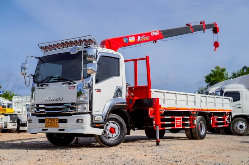 รถเครน ISUZU FRR 210แรงม้า รถบรรทุก 6ล้อ กระบะเหล็กติดเครน ปี2019