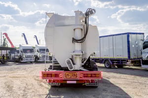 HINO FM 260แรงม้า รถบรรทุก 10ล้อ บรรทุกอาหารสัตว์ ปี2020 HINO FM 260แรงม้า รถบรรทุก 10ล้อ บรรทุกอาหารสัตว์ ปี2020