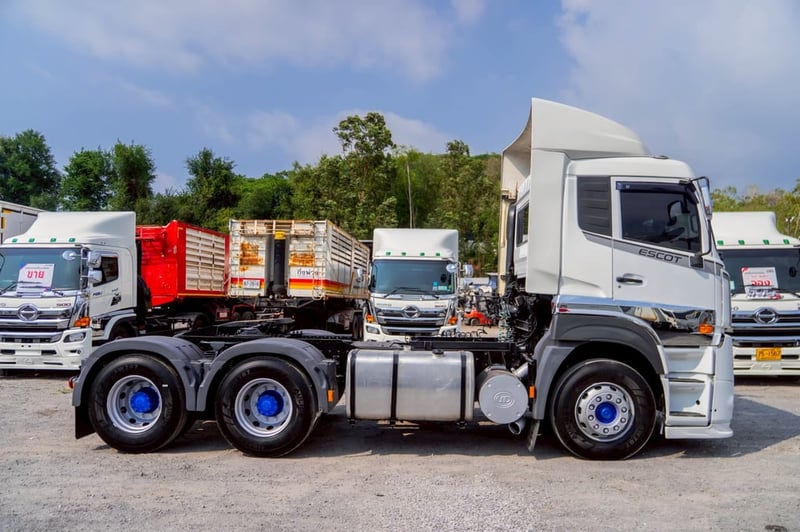UD GWE 390แรงม้า รถบรรทุก หัวลาก 10ล้อ หัวลาก เฉพาะหัว ปี2021