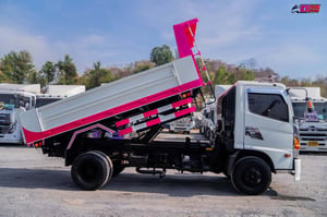 HINO FC 210แรงม้า รถบรรทุก 6ล้อ ดั้มพ์ ปี2017 HINO FC 210แรงม้า รถบรรทุก 6ล้อ ดั้มพ์ ปี2017