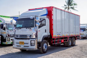 ISUZU FTR 240แรงม้า รถบรรทุก 10ล้อ ตู้แห้ง ปี2021 ISUZU FTR 240แรงม้า รถบรรทุก 10ล้อ ตู้แห้ง ปี2021