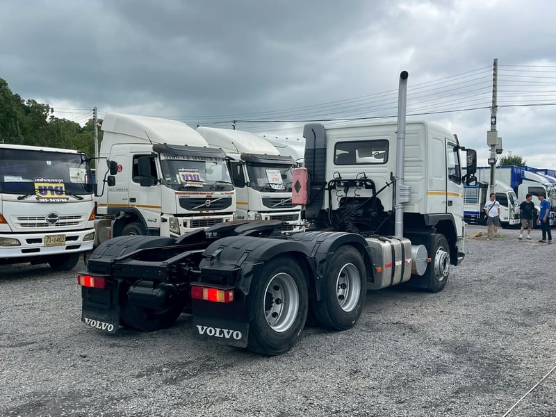 VOLVO 370แรงม้า รถบรรทุก หัวลาก 10ล้อ หัวลาก เฉพาะหัว ปี2012 VOLVO 370แรงม้า รถบรรทุก หัวลาก 10ล้อ หัวลาก เฉพาะหัว ปี2012