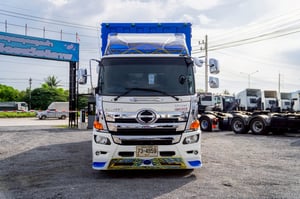 HINO FG 240แรงม้า รถบรรทุก 6ล้อ ตู้แห้ง ปี2019