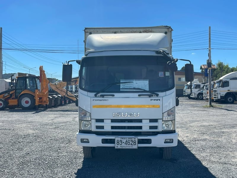 ISUZU FRR 210แรงม้า รถบรรทุก 6ล้อ ตู้แห้ง ปี2009 ISUZU FRR 210แรงม้า รถบรรทุก 6ล้อ ตู้แห้ง ปี2009