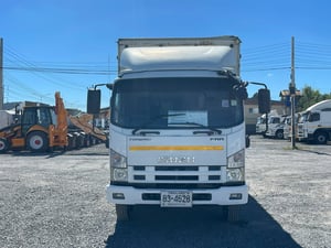 ISUZU FRR 210แรงม้า รถบรรทุก 6ล้อ ตู้แห้ง ปี2009 ISUZU FRR 210แรงม้า รถบรรทุก 6ล้อ ตู้แห้ง ปี2009