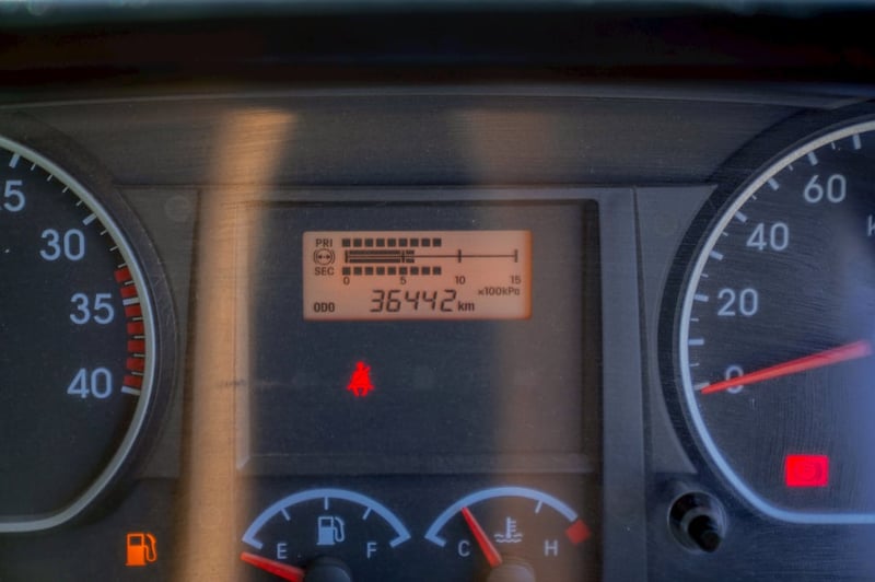 ISUZU FRR 210แรงม้า รถบรรทุก 6ล้อ ตู้เย็น ปี2024 เลขไมล์ 36,442 กม.