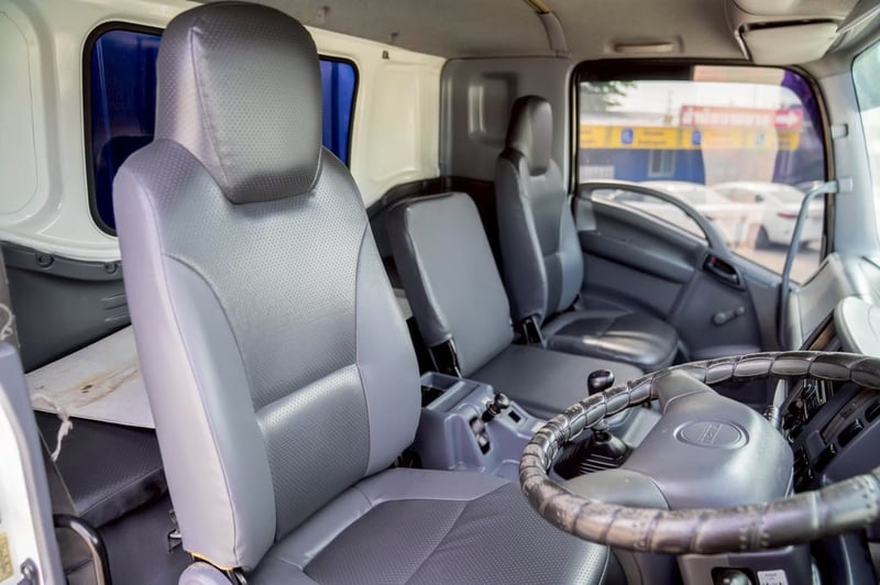 ISUZU FVM 240แรงม้า รถบรรทุก 10ล้อ ตู้แห้ง ปี2016 ISUZU FVM 240แรงม้า รถบรรทุก 10ล้อ ตู้แห้ง ปี2016