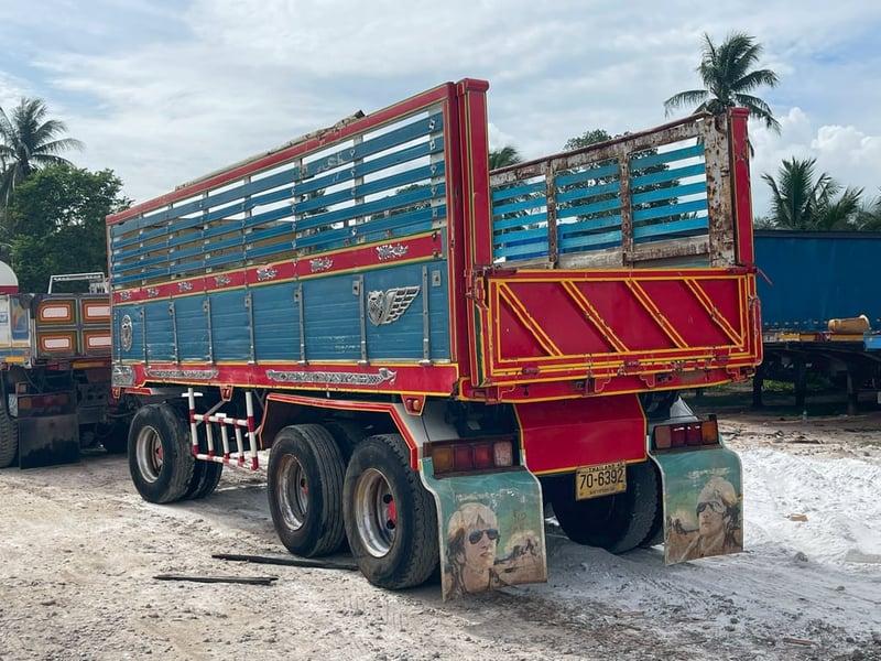 ISUZU GXZ 360แรงม้า รถบรรทุก 10ล้อ ดั้มพ์ แม่+ลูก ISUZU GXZ 360แรงม้า รถบรรทุก 10ล้อ ดั้มพ์ แม่+ลูก