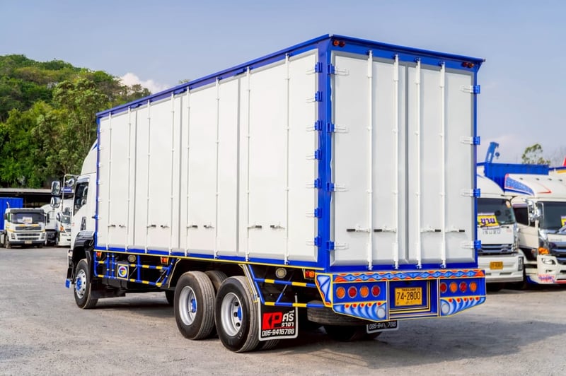 ISUZU FVM 240แรงม้า รถบรรทุก 10ล้อ ตู้แห้ง ปี2022 เลขไมล์ 200,781 กม. ISUZU FVM 240แรงม้า รถบรรทุก 10ล้อ ตู้แห้ง ปี2022 เลขไมล์ 200,781 กม.