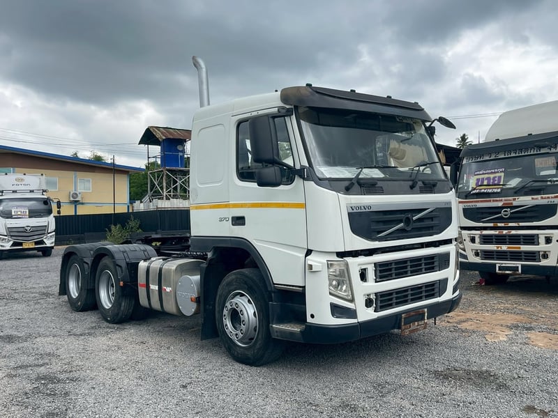 VOLVO 370แรงม้า รถบรรทุก หัวลาก 10ล้อ หัวลาก เฉพาะหัว ปี2012 VOLVO 370แรงม้า รถบรรทุก หัวลาก 10ล้อ หัวลาก เฉพาะหัว ปี2012