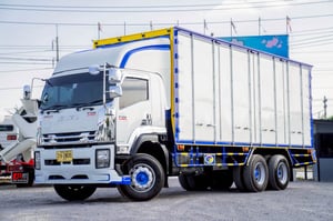 ISUZU FVM 240แรงม้า รถบรรทุก 10ล้อ ตู้แห้ง ปี2022 เลขไมล์ 200,781 กม. ISUZU FVM 240แรงม้า รถบรรทุก 10ล้อ ตู้แห้ง ปี2022 เลขไมล์ 200,781 กม.