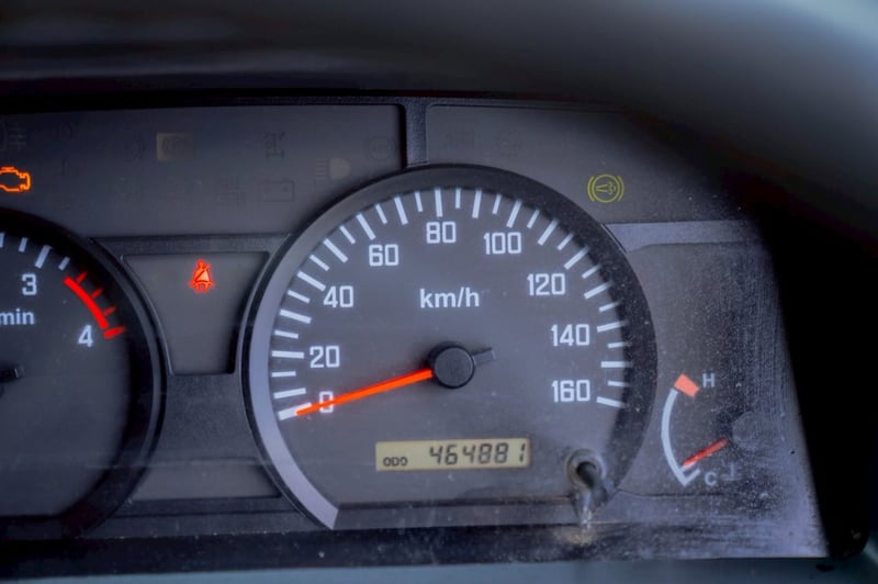 ISUZU NQR 175แรงม้า รถบรรทุก 6ล้อ สองแถว ปี2014 ISUZU NQR 175แรงม้า รถบรรทุก 6ล้อ สองแถว ปี2014