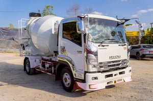 ISUZU FRR 210แรงม้า รถบรรทุก 6ล้อ ตู้เย็น ปี2024 เลขไมล์ 36,442 กม.