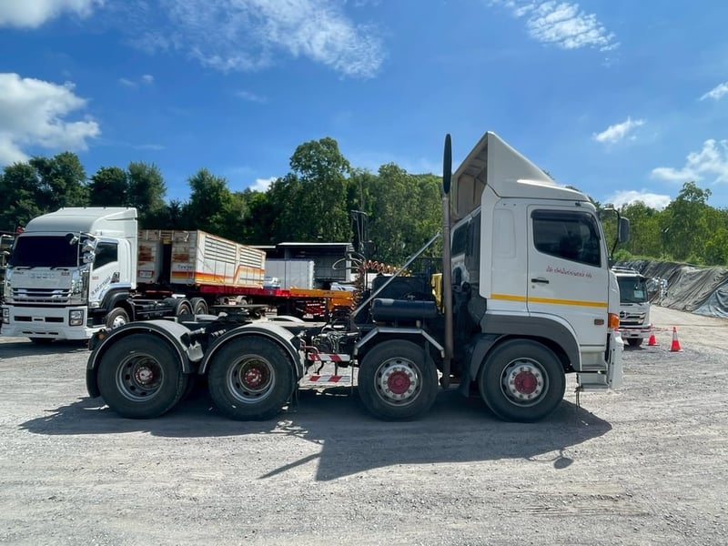 HINO FM 380แรงม้า รถบรรทุก 12ล้อ หัวลาก เฉพาะหัว ปี2016 HINO FM 380แรงม้า รถบรรทุก 12ล้อ หัวลาก เฉพาะหัว ปี2016