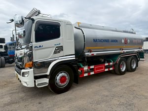 รถน้ำมัน HINO FL8J 260 แรงม้า 10 ล้อ บรรทุกนำ้มัน 15000 ลิตร