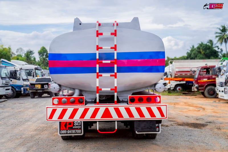 HINO FL 251แรงม้า รถบรรทุก 10ล้อ บรรทุกน้ำ ปี2010 HINO FL 251แรงม้า รถบรรทุก 10ล้อ บรรทุกน้ำ ปี2010