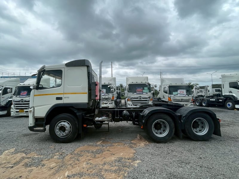 VOLVO 370แรงม้า รถบรรทุก หัวลาก 10ล้อ หัวลาก เฉพาะหัว ปี2012 VOLVO 370แรงม้า รถบรรทุก หัวลาก 10ล้อ หัวลาก เฉพาะหัว ปี2012