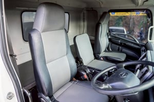 HINO FM 260แรงม้า รถบรรทุก 10ล้อ บรรทุกอาหารสัตว์ ปี2020 HINO FM 260แรงม้า รถบรรทุก 10ล้อ บรรทุกอาหารสัตว์ ปี2020