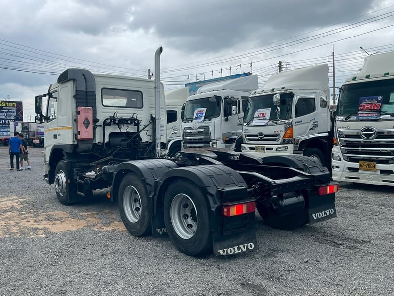 VOLVO 370แรงม้า รถบรรทุก หัวลาก 10ล้อ หัวลาก เฉพาะหัว ปี2012 VOLVO 370แรงม้า รถบรรทุก หัวลาก 10ล้อ หัวลาก เฉพาะหัว ปี2012